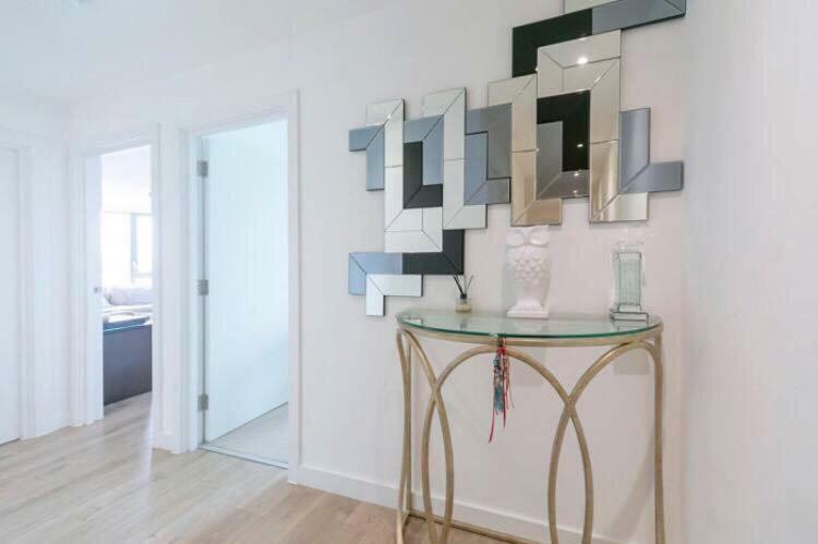Room With Private Bathroom In A Modern Two Bedroom Two Bathroom Flat Londra Exterior foto